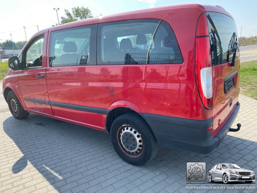 Aripa fata mercedes vito 2004