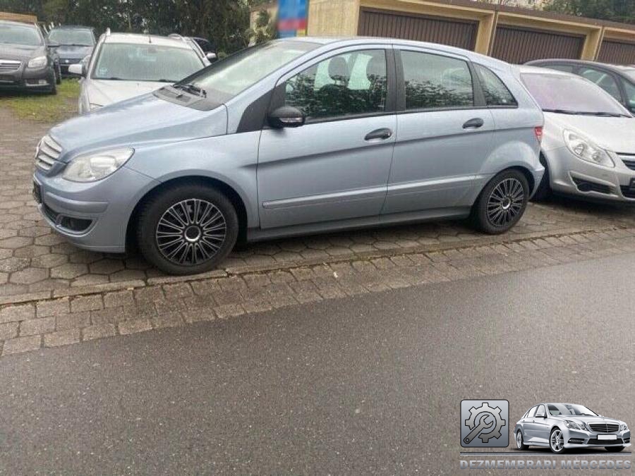 Pompa ulei mercedes b class 2010