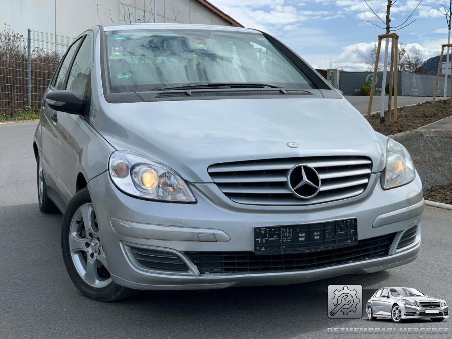 Proiectoare ceata mercedes b class 2008